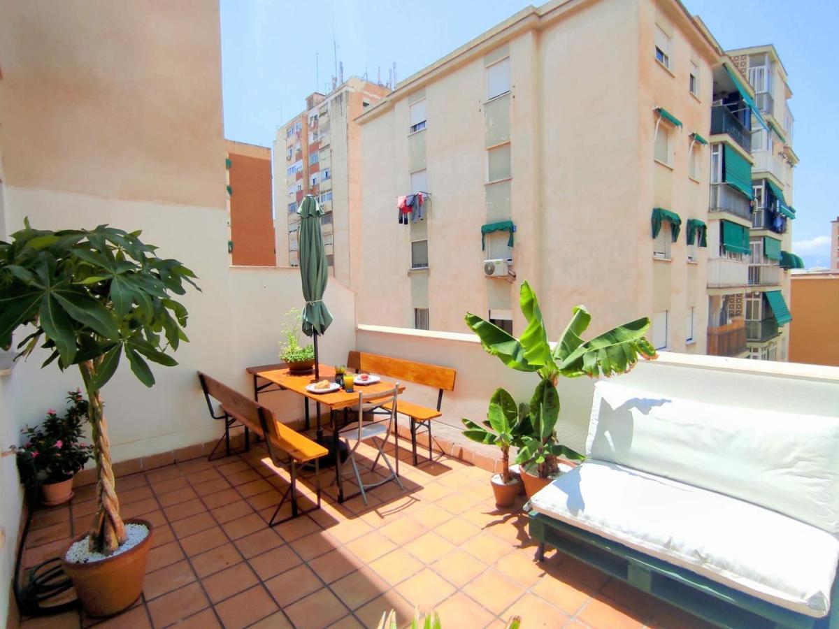 Manuela Nogales Apartments! Малага Екстер'єр фото