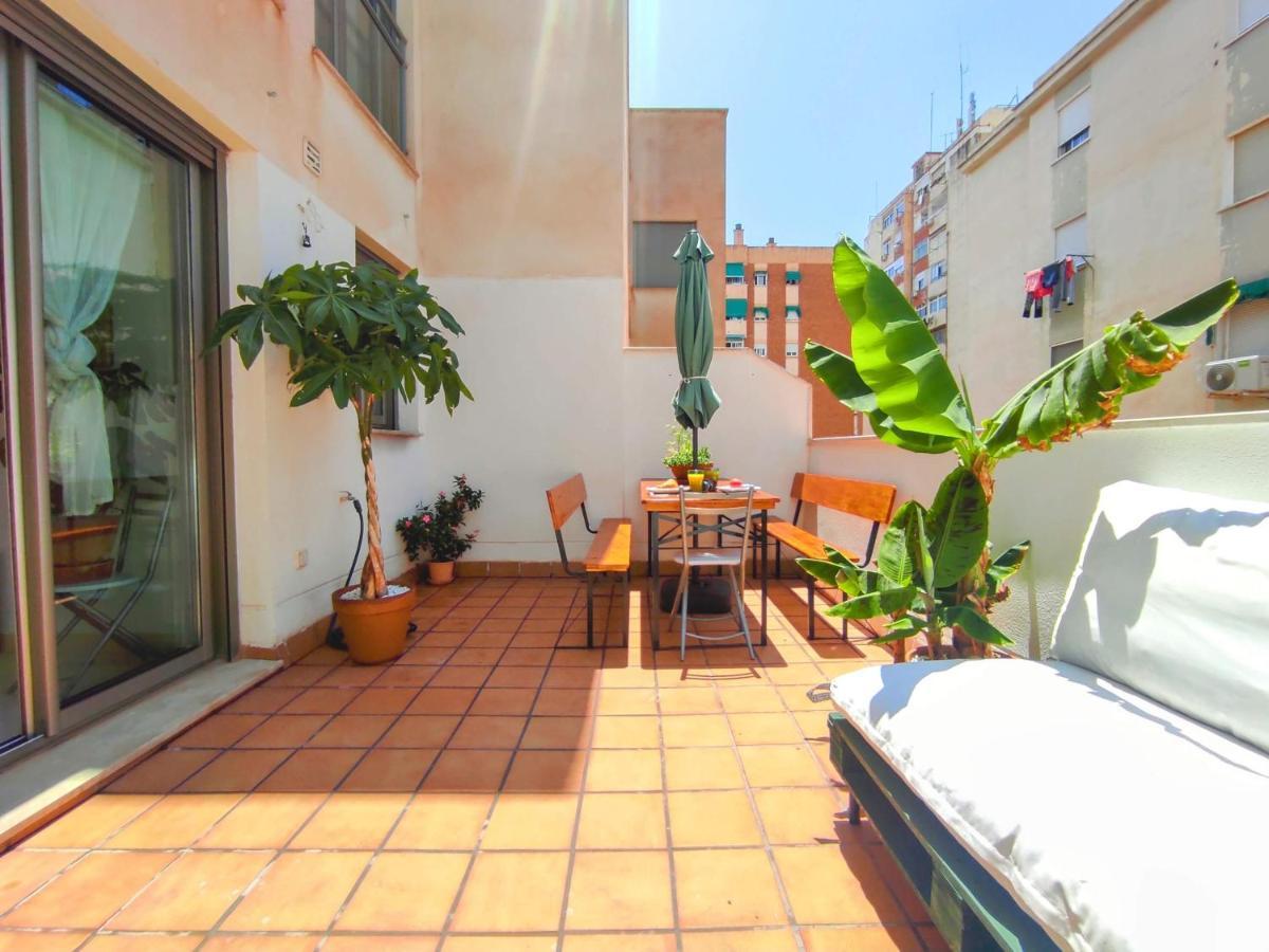 Manuela Nogales Apartments! Малага Екстер'єр фото