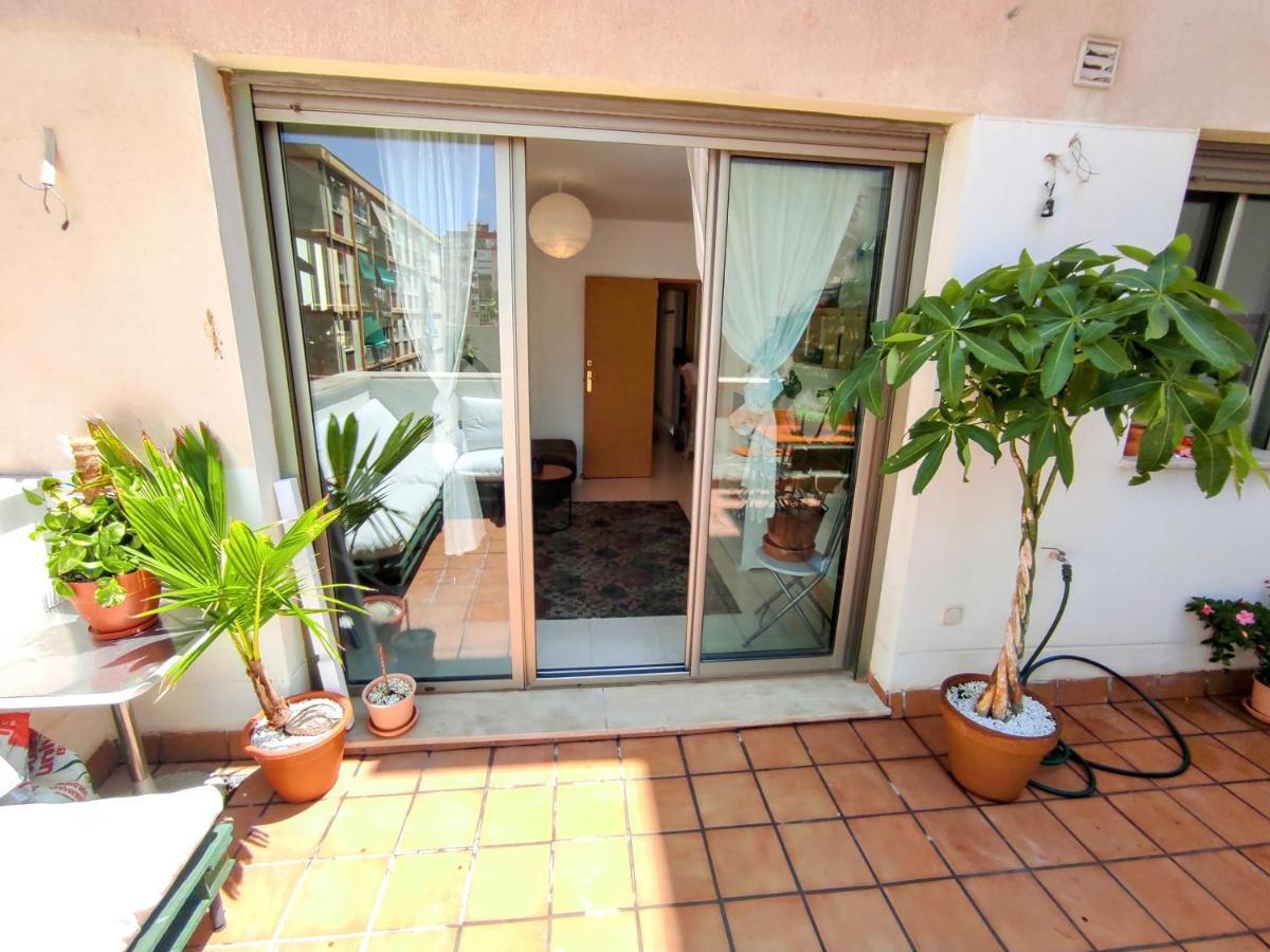 Manuela Nogales Apartments! Малага Екстер'єр фото