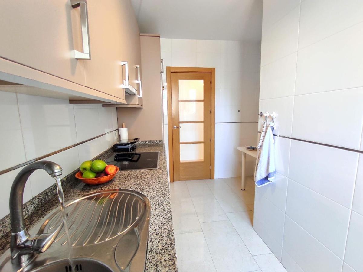 Manuela Nogales Apartments! Малага Екстер'єр фото