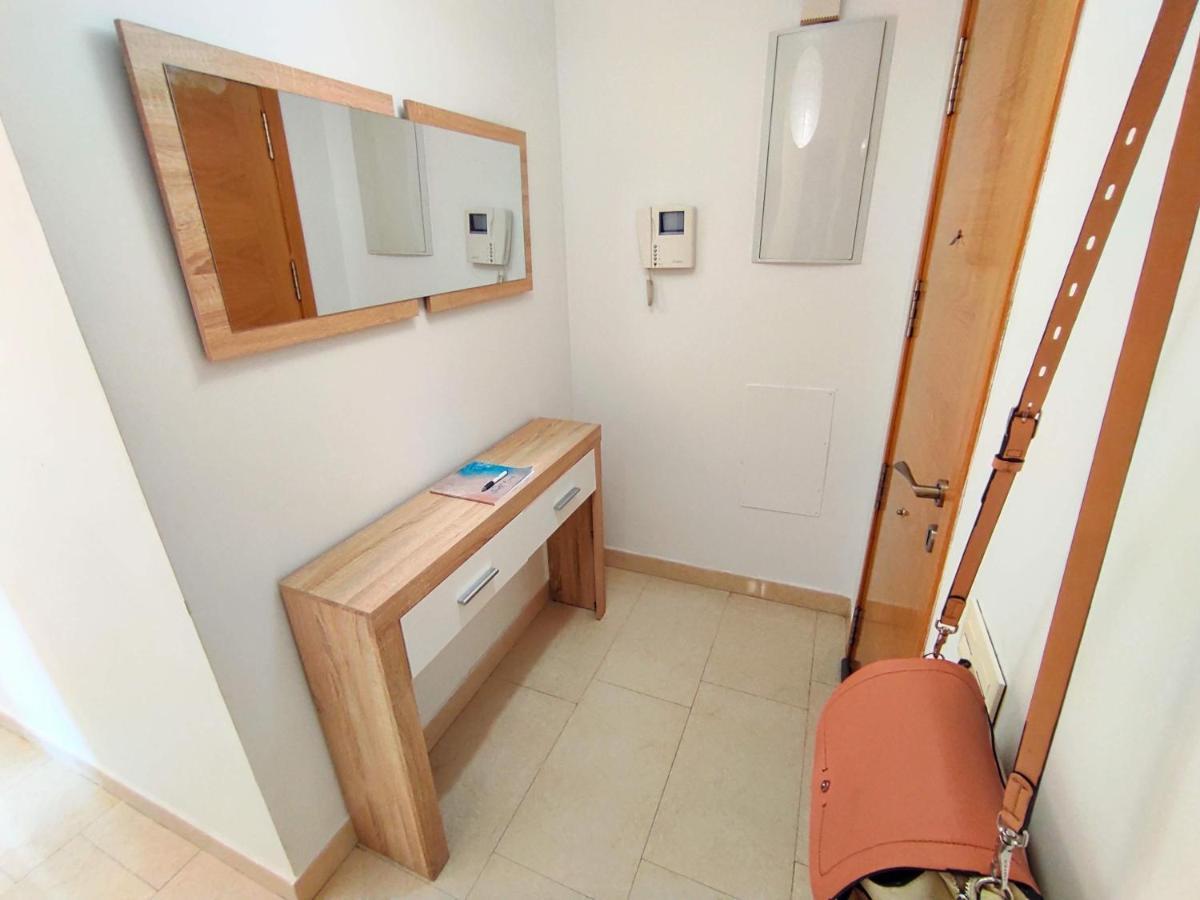 Manuela Nogales Apartments! Малага Екстер'єр фото