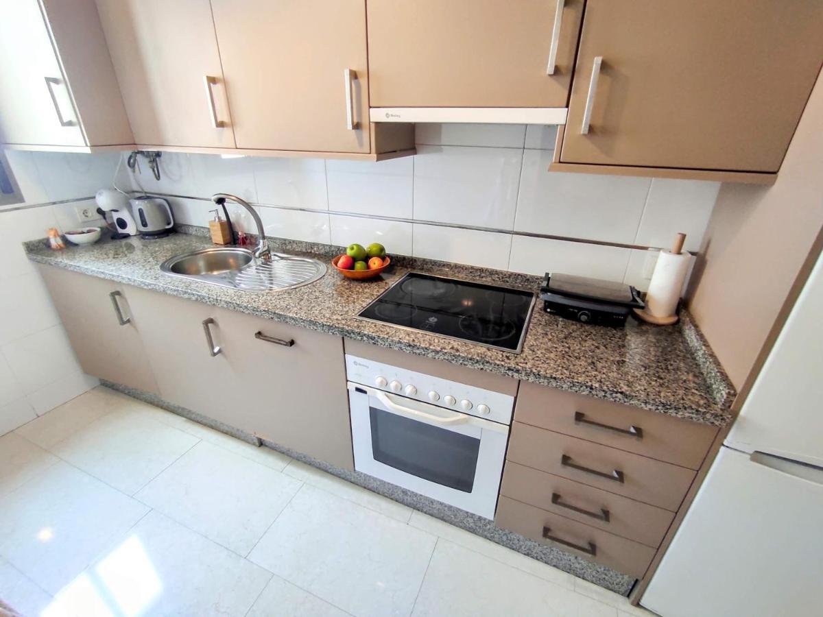 Manuela Nogales Apartments! Малага Екстер'єр фото
