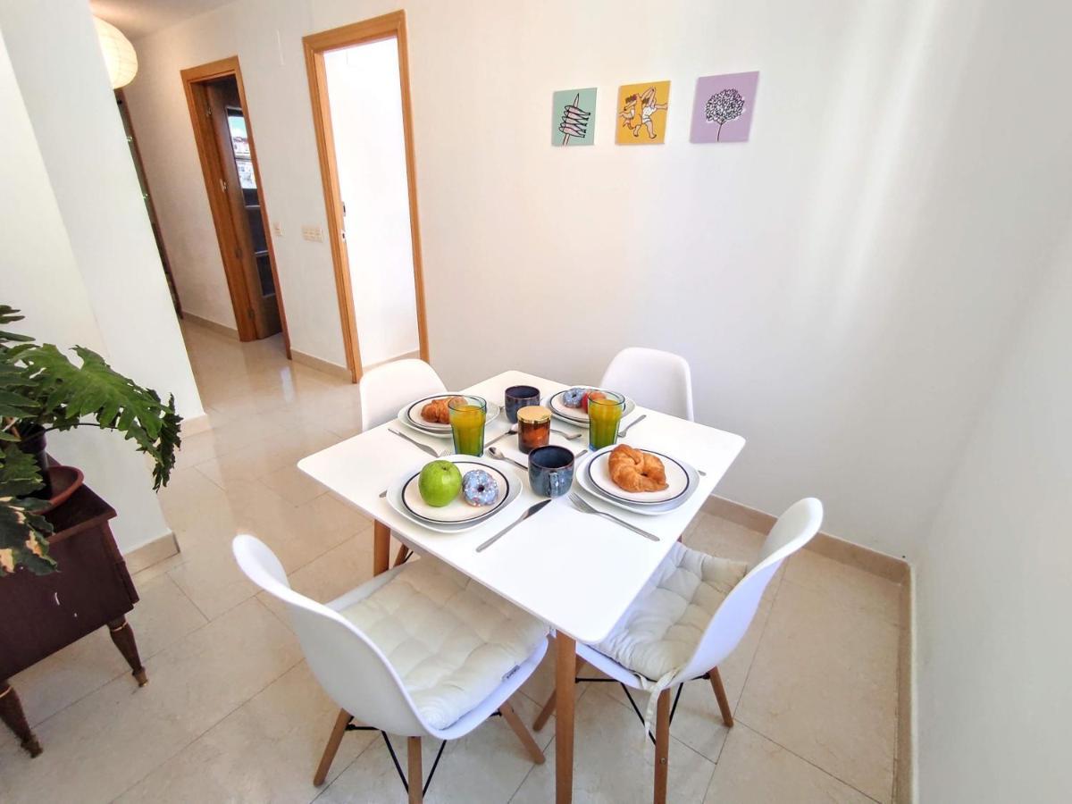 Manuela Nogales Apartments! Малага Екстер'єр фото